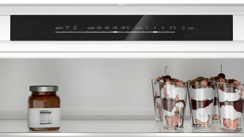 Bosch Serie 2 KBN965SE0 frigorifero con congelatore Da incasso 383 L E Bianco
